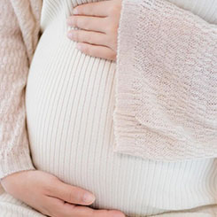 相比之下，A🚗lphabet🛒此前对去年的总🏟支出预测区🧮🧝‍♀️间为910亿🤷‍♀️